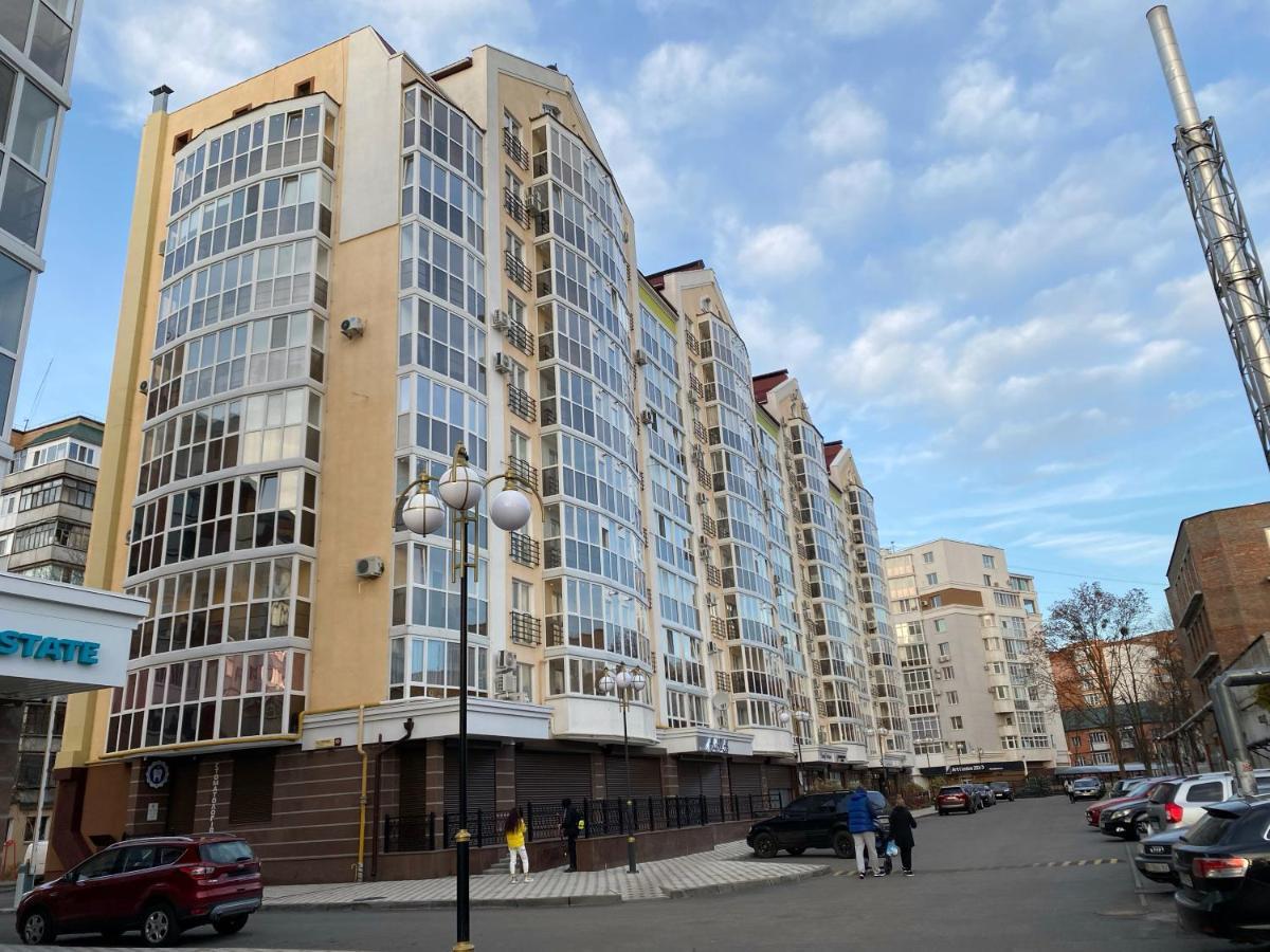 Helen Network: Bright By Korpusnyi Park Poltava