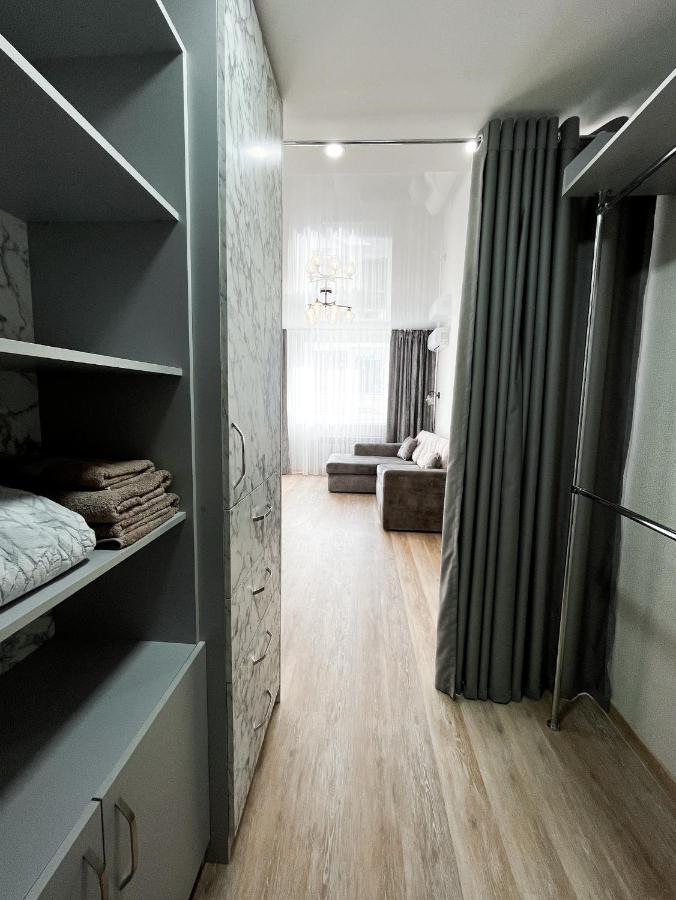 Helen Network: Bright By Korpusnyi Park Apartment
