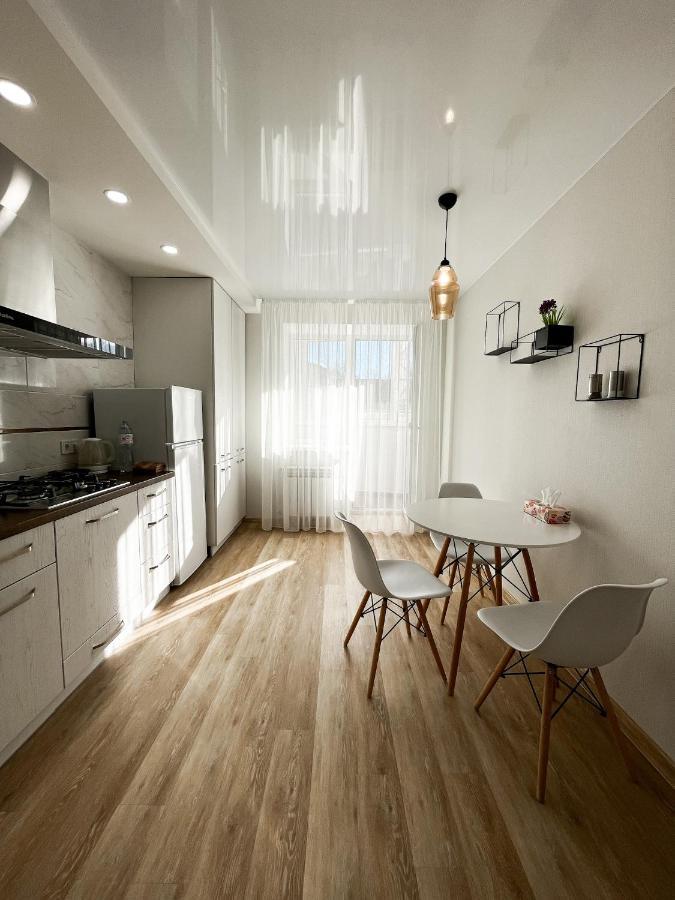 Helen Network: Bright By Korpusnyi Park Apartment Poltava