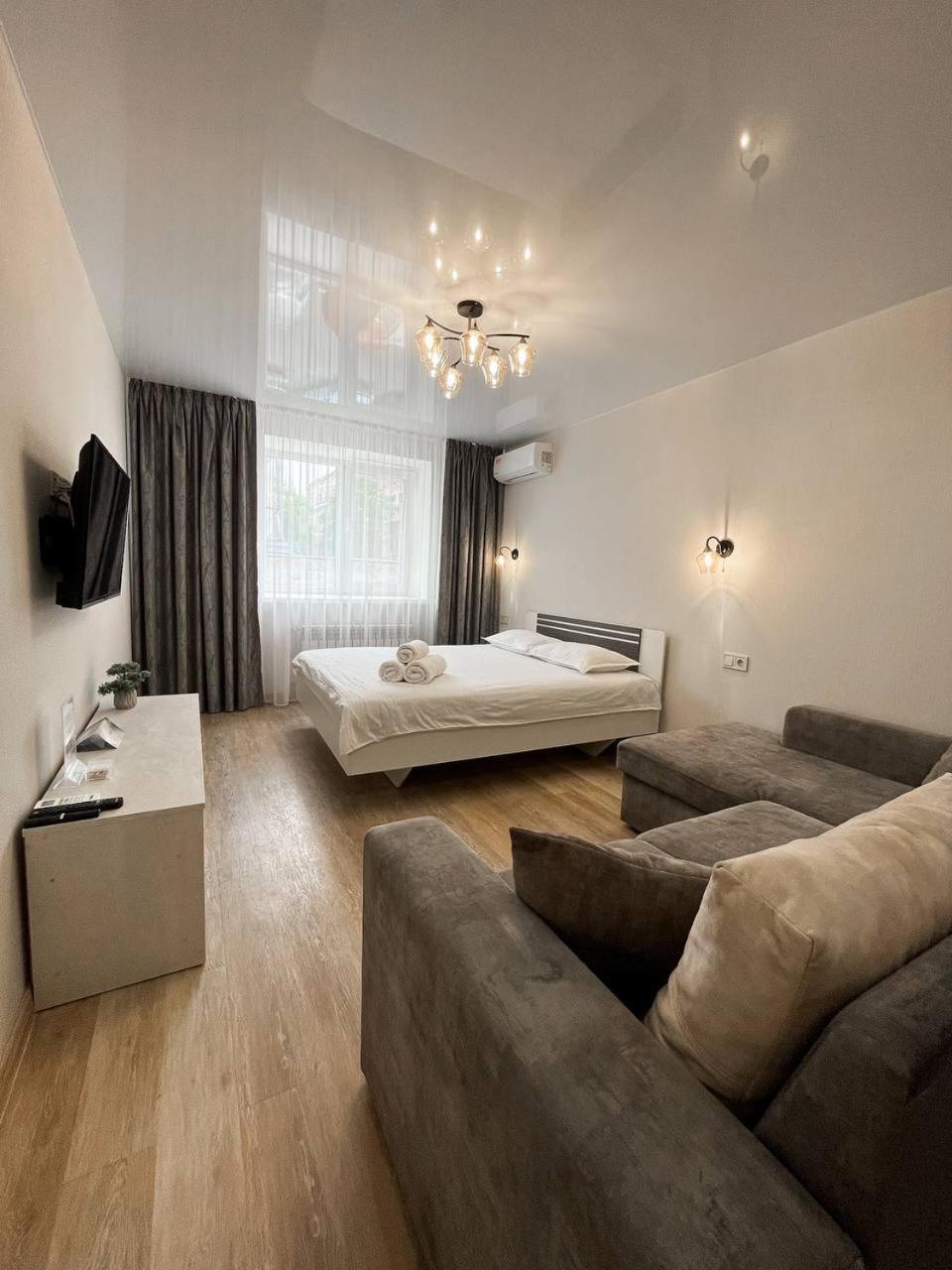 Apartment Helen Network: Bright By Korpusnyi Park *