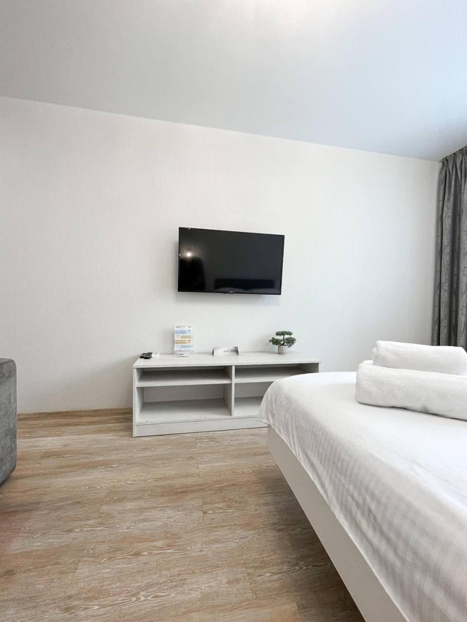 Apartment Helen Network: Bright By Korpusnyi Park Poltava
